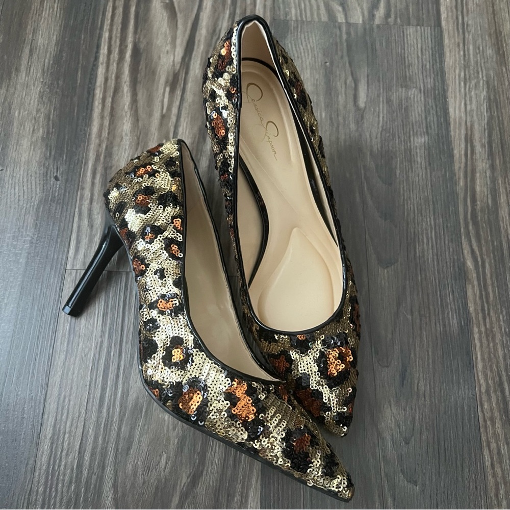 Jessica Simpson NEW Animal Print Sequin Nettles Pumps